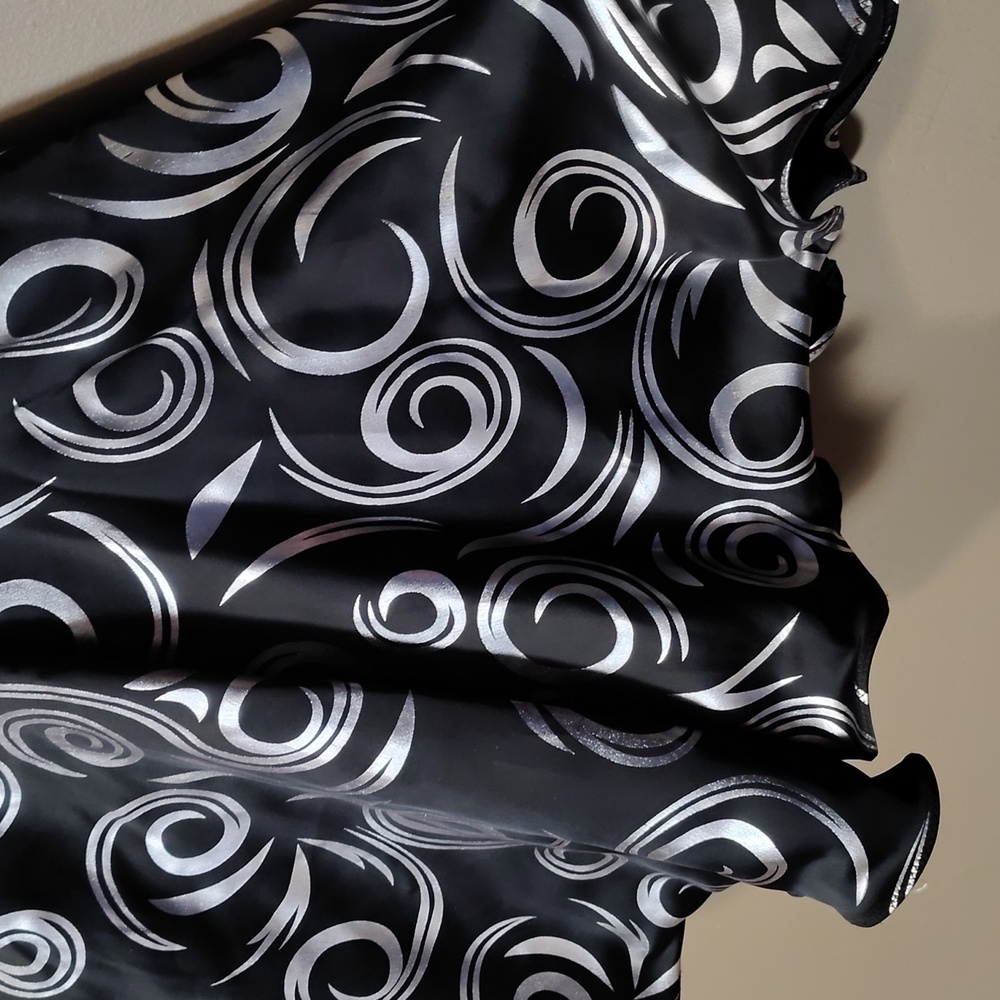 Southeastern Performance Apparel Black W Silver Swirl Kendall Dress Size 12 - Picture 6 of 9